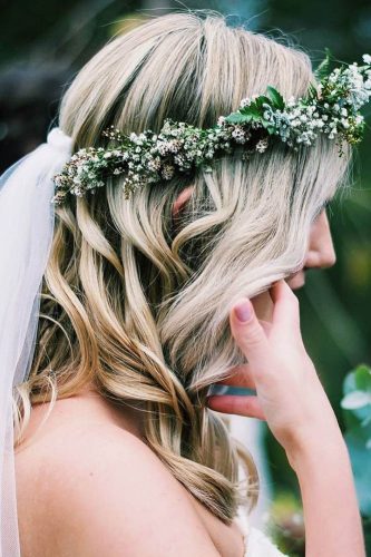 24 Stunning Greenery Wedding Hair Ideas | Page 2 of 5 | Wedding Forward