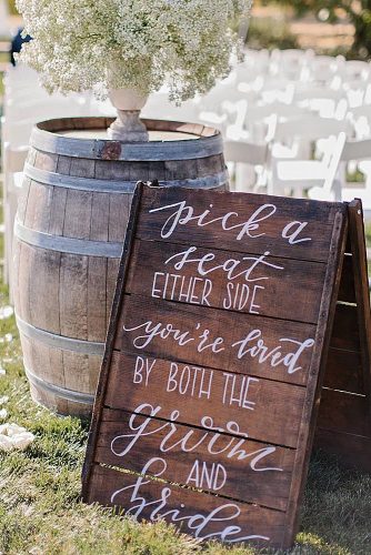 Wedding Signs: Popular Ideas and How To Use Them