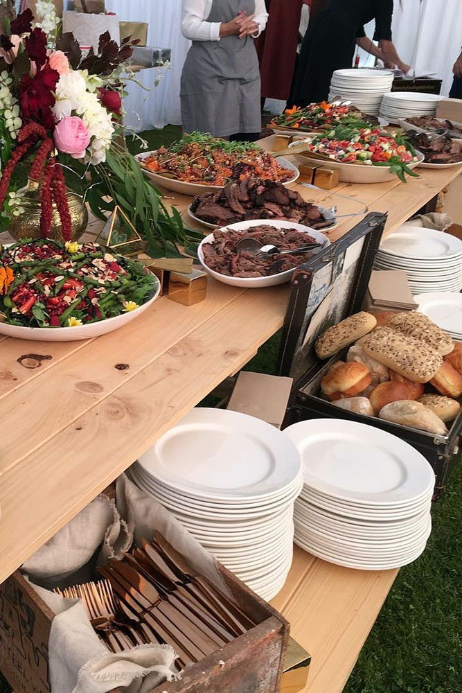 30 Rustic BBQ Wedding Ideas [Best For Backyard Wedding Reception]