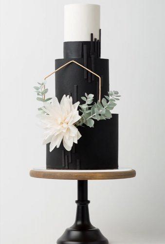 49 Amazing Black And White Wedding Cakes Deer Pearl Flowers