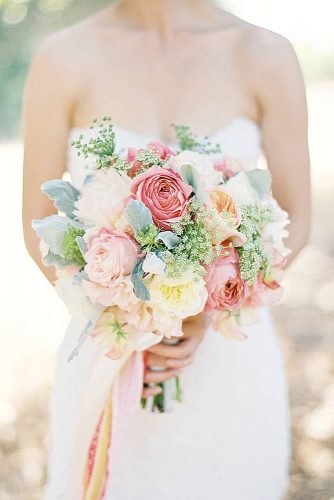 42 Beautiful Wedding Bouquets That Are Unique | Wedding Forward