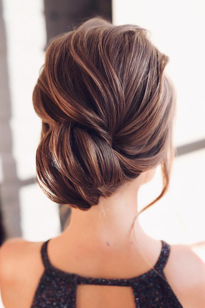 30 Captivating Wedding Hairstyles For Medium Length Hair