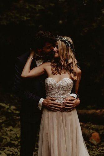 42 Excellent Wedding Poses For Bride And Groom Wedding Forward