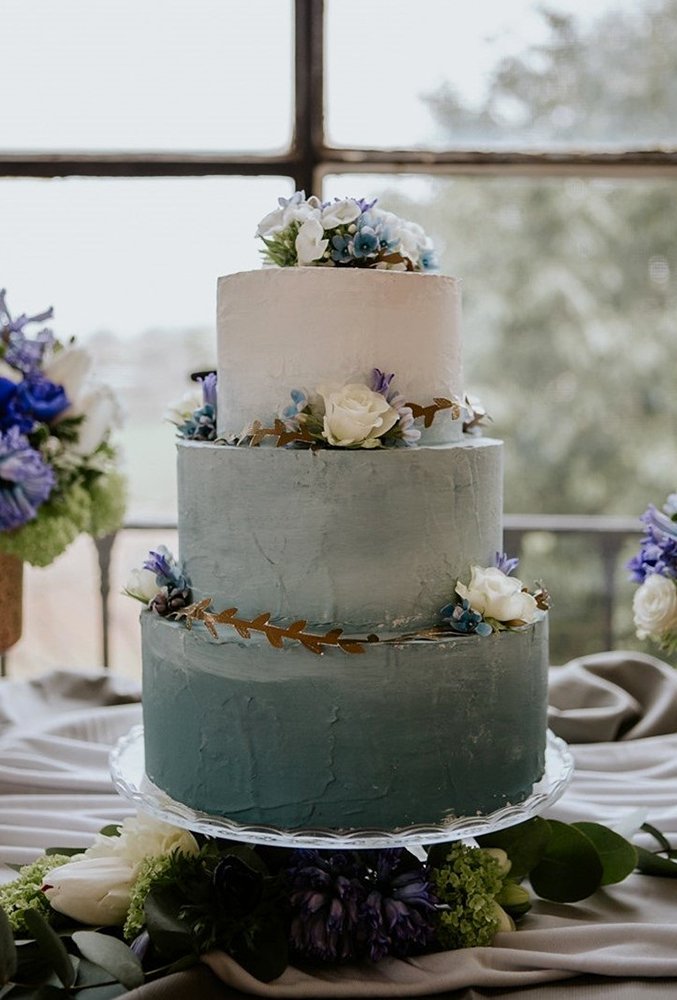 30 Fantastic Ombre Wedding Cakes | Wedding Forward