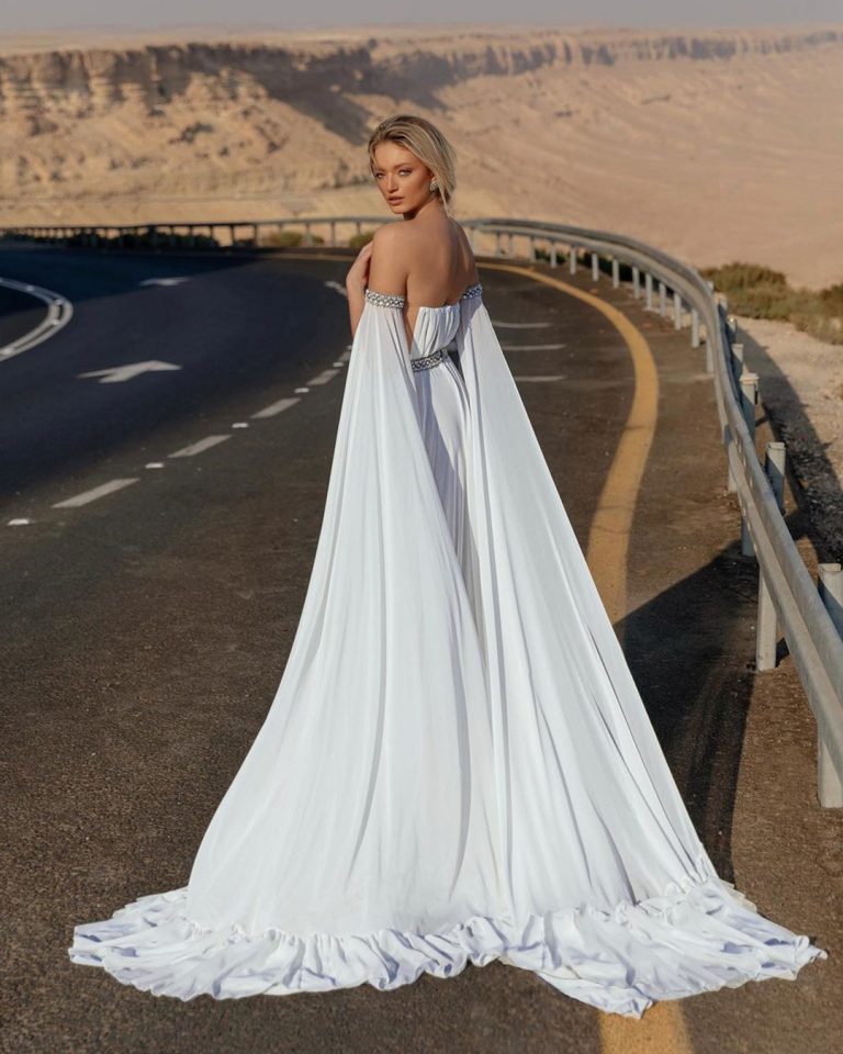 21 Top Greek Wedding Dresses For Glamorous Look