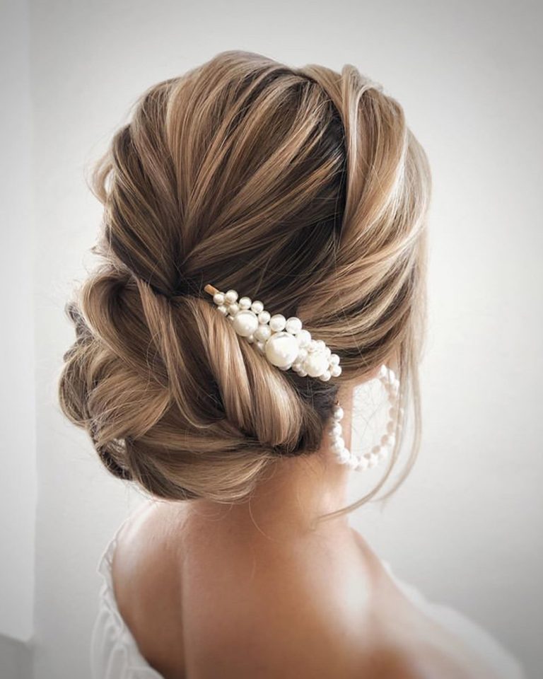 Wedding Guest Hairstyles: 42 The Most Beautiful Ideas