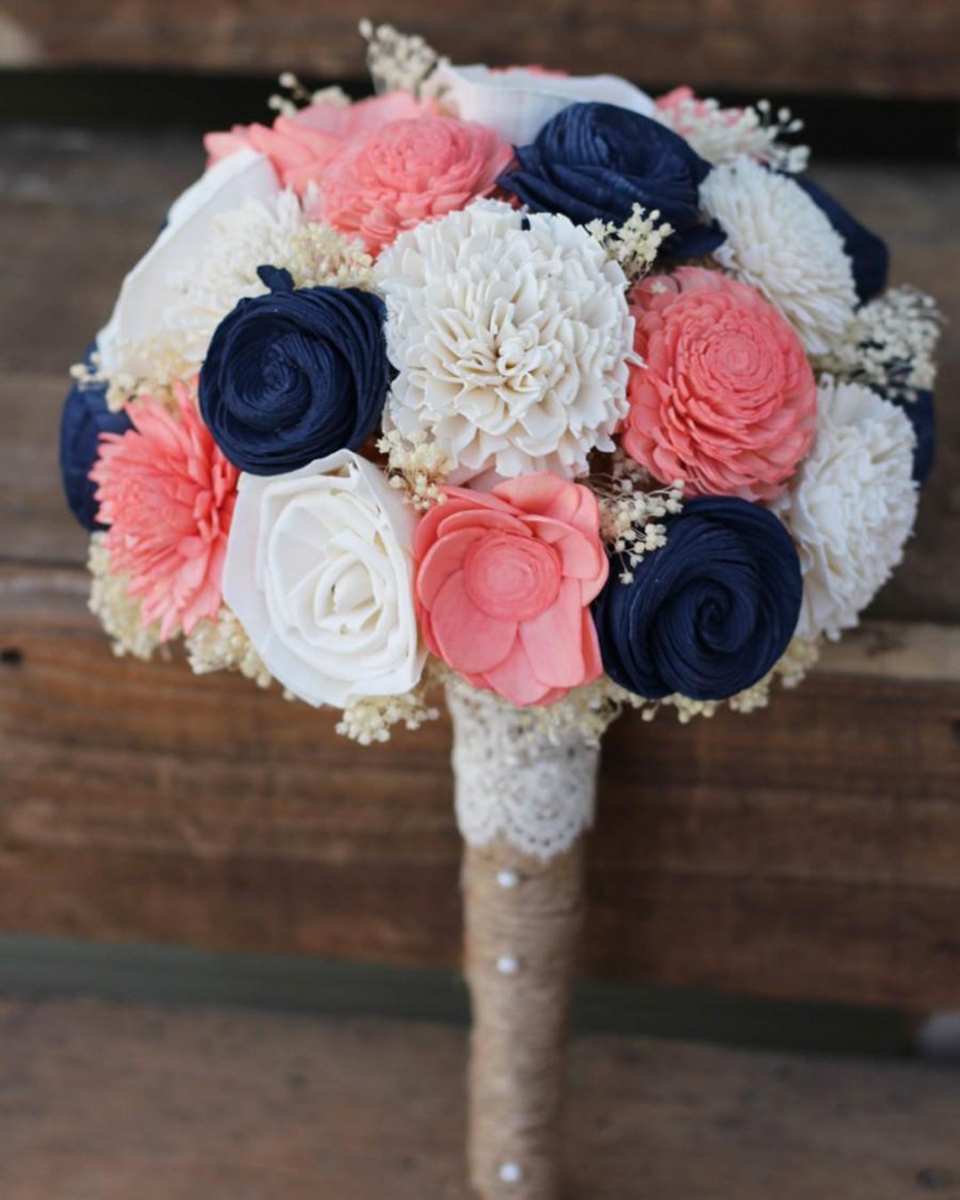 42 Prettiest Small Wedding Bouquets to Have and to Hold