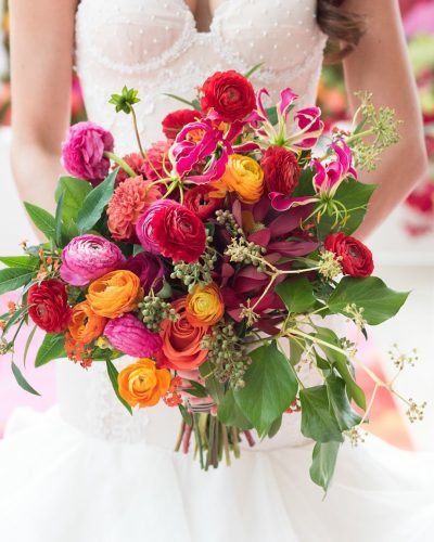 42 Prettiest Small Wedding Bouquets to Have and to Hold