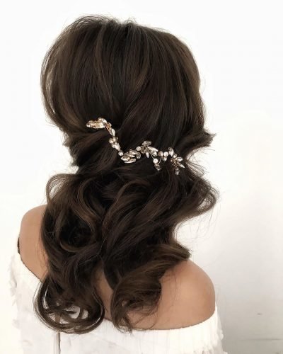 41 Perfect Wedding Hairstyles For Medium Hair | Wedding Forward