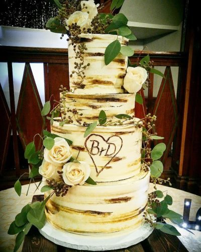 Best Engagement Party Cakes Ideas And Tips 2023 | Wedding Forward