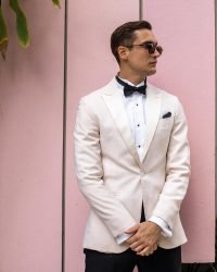 Groom Suits: 24 Best Attire For Men's 2022 Guide & FAQs