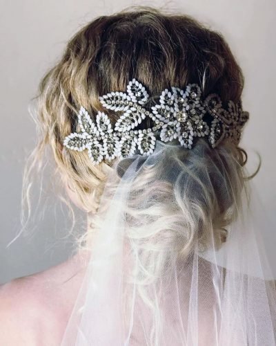 Pin Up Wedding Hairstyles: Slylish Looks 2022/23 [Guide & FAQs]