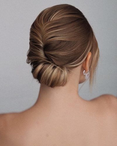 Straight Wedding Hairstyles: Looks For 2022/23 [Guide & FAQs]