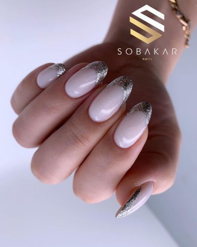 Silver Wedding Nails: 21 Ideas For The Perfect Bridal Look + FAQs