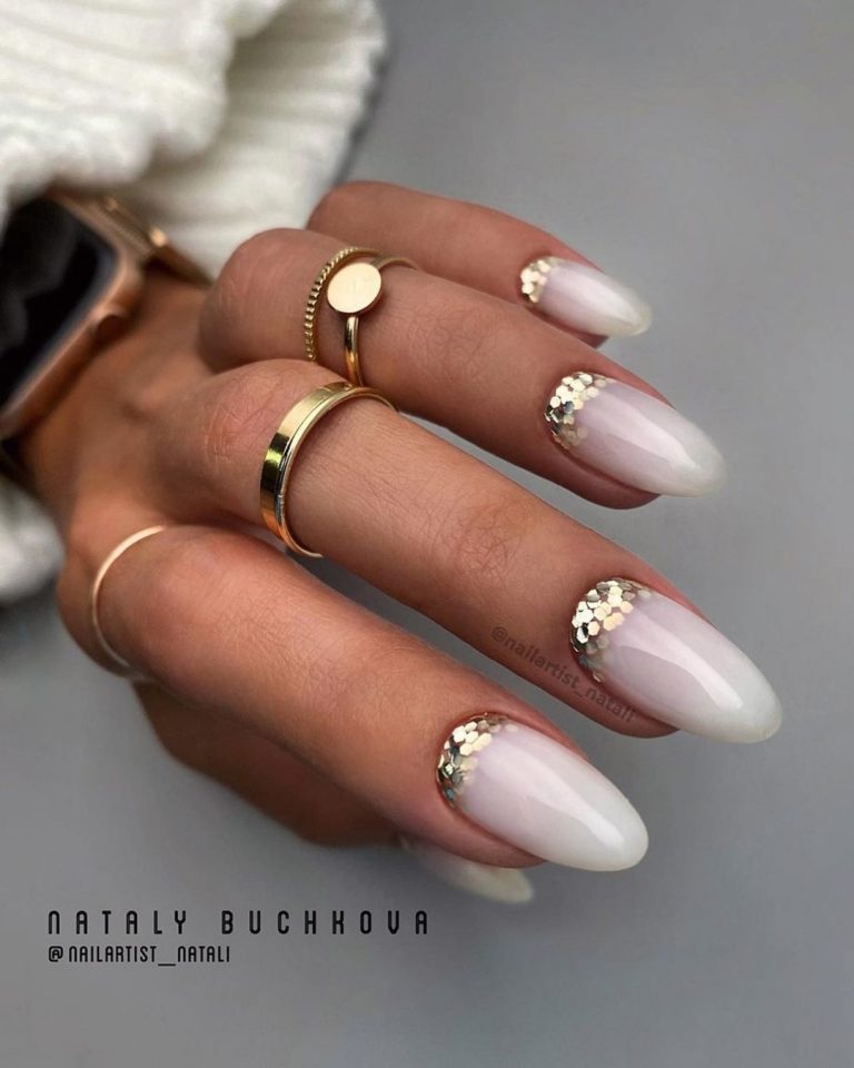 Almond Wedding Nails: 20 Ideas Suitable For Most Brides + FAQs